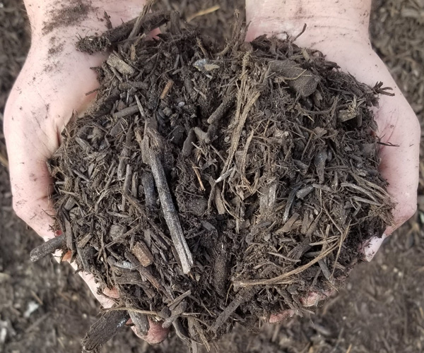 composted-hardwood-mulch